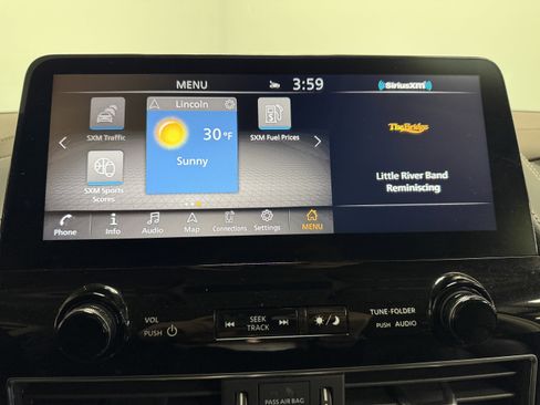 Used 2024 Nissan Armada Platinum w/ Captain's Chairs Package image 10