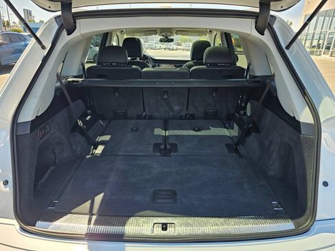 Used 2023 Audi Q7 3.0T Premium Plus w/ Premium Plus Package AWD/4WD image 28