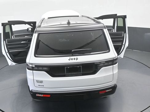 New 2026 Jeep Grand Wagoneer Summit image 67
