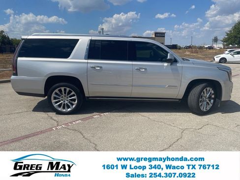Used 2019 Cadillac Escalade ESV Premium Luxury AWD/4WD image 2