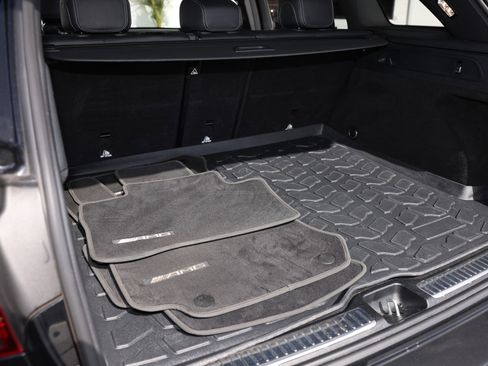 Used 2020 Mercedes-Benz GLC 63 AMG 4MATIC image 29