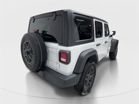 Used 2024 Jeep Wrangler Unlimited Sport AWD/4WD image 7