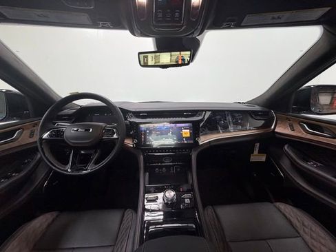 New 2026 Jeep Grand Cherokee Summit AWD/4WD image 15