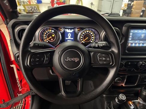 Used 2022 Jeep Wrangler Sport AWD/4WD image 12
