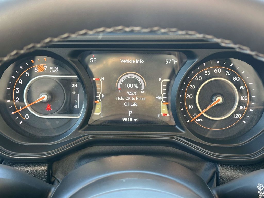 Used 2025 Jeep Wrangler Unlimited Sport AWD/4WD image 24