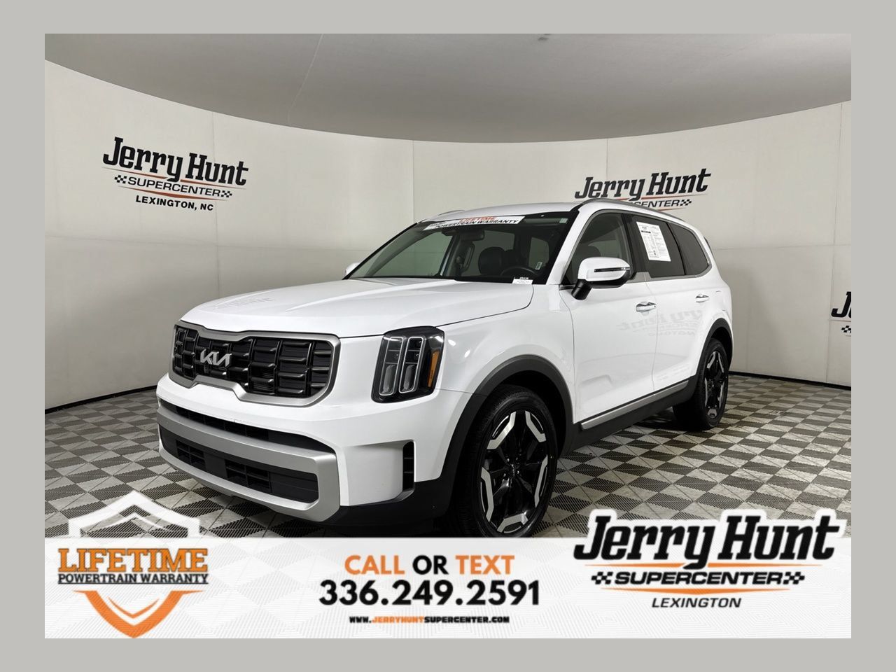 Used 2025 Kia Telluride S AWD/4WD image 1