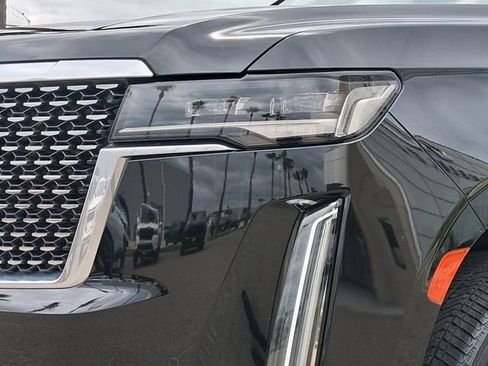 Used 2024 Cadillac Escalade Premium Luxury RWD image 8