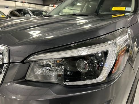 Used 2021 Subaru Forester Touring image 7