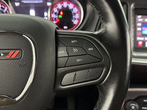 Used 2021 Dodge Challenger SXT image 19