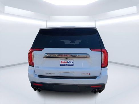 Used 2024 GMC Yukon AT4 image 4