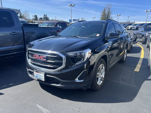 Used 2018 GMC Terrain SLE w/ Driver Convenience Package FWD image 1