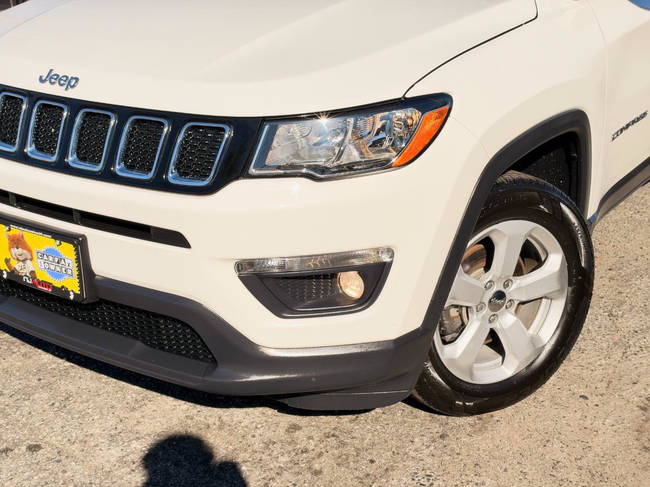 Used 2018 Jeep Compass Latitude w/ Popular Equipment Group AWD/4WD image 94