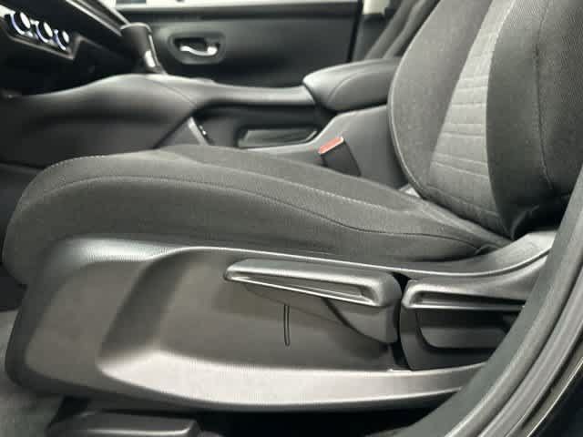 Used 2026 Honda HR-V LX image 26