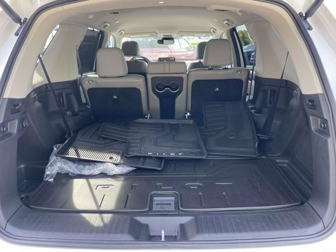 Certified 2025 Honda Pilot EX-L image 29