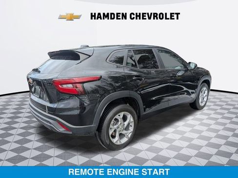 Certified 2024 Chevrolet Trax LS w/ LS Convenience Package image 3