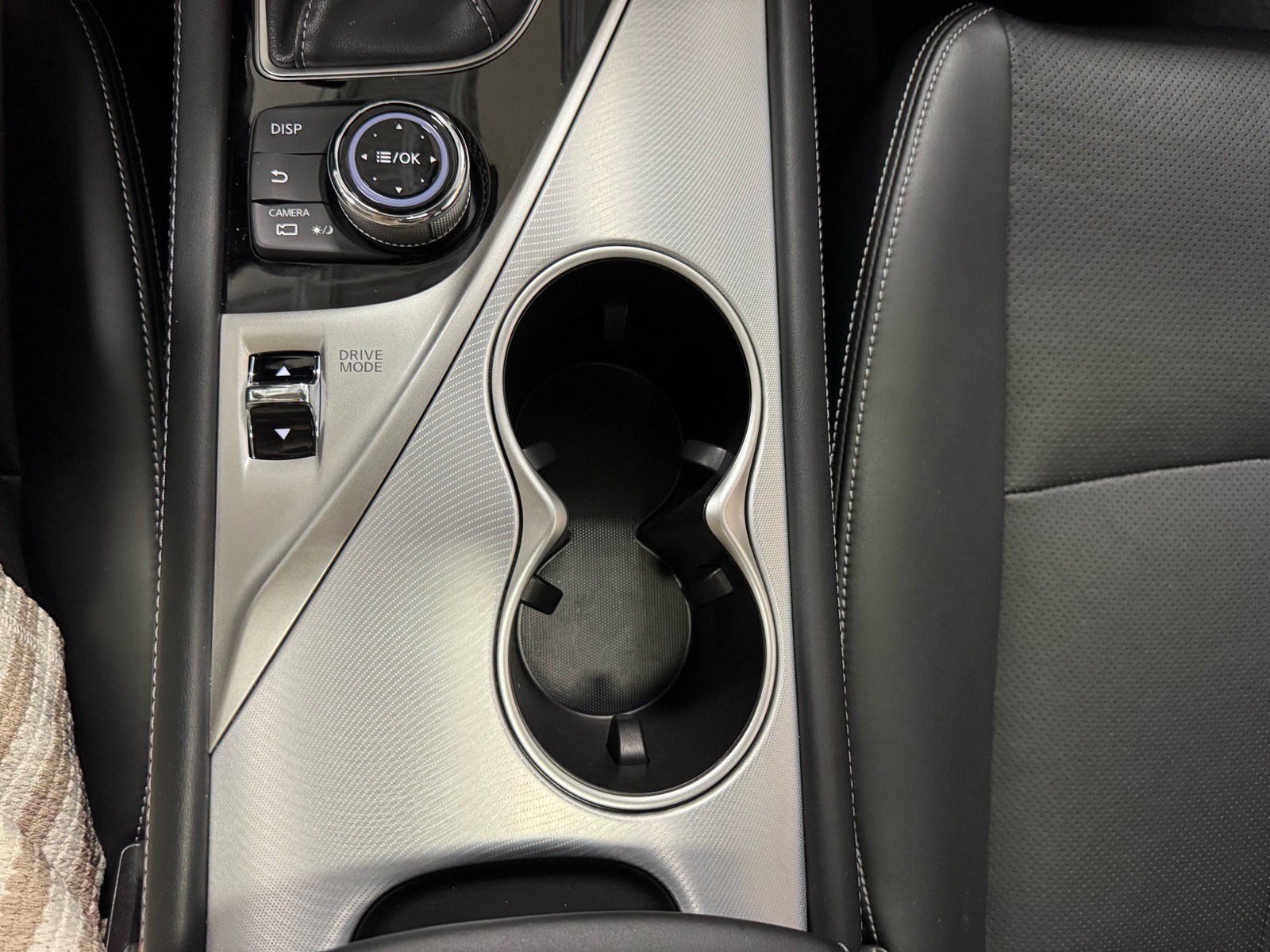 Used 2024 INFINITI Q50 Luxe AWD/4WD image 22