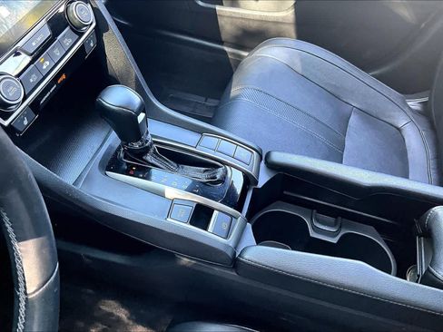 Certified 2018 Honda Civic EX-L image 17