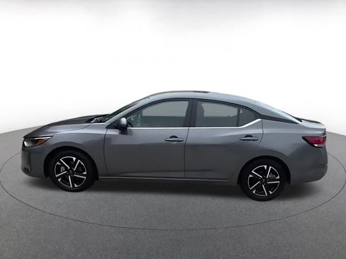 Used 2025 Nissan Sentra SV FWD image 9