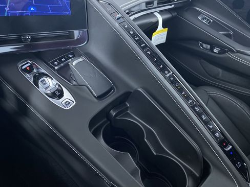 New 2025 Chevrolet Corvette Stingray Premium Conv w/ Z51 Performance Package image 8