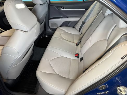 Used 2023 Toyota Camry XLE w/ Cold Weather Package FWD image 21