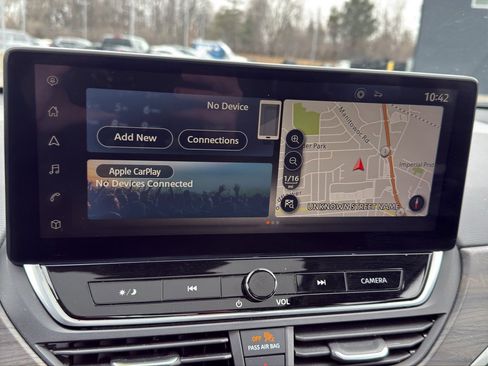 Certified 2024 Nissan Altima 2.5 SV w/ SV Premium Package image 18