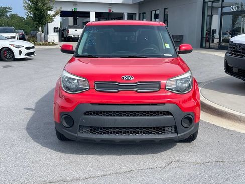 Used 2019 Kia Soul FWD image 2