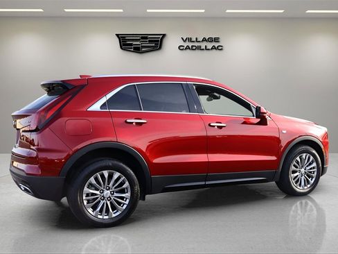 Used 2024 Cadillac XT4 Premium Luxury w/ Cold Weather Package image 5