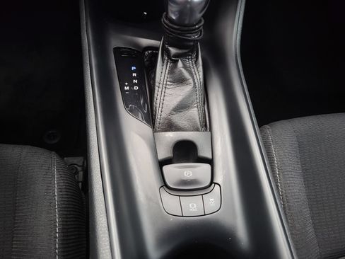 Used 2018 Toyota C-HR XLE FWD image 22