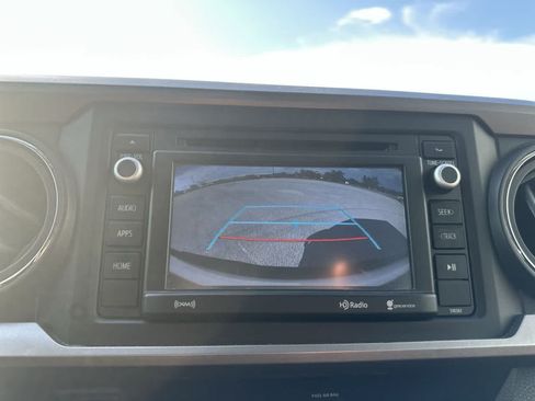 Used 2019 Toyota Tacoma SR5 RWD image 27
