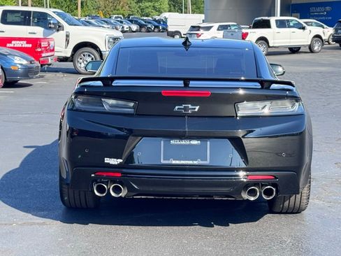 Used 2018 Chevrolet Camaro SS w/ Redline Edition RWD image 18