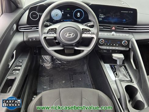 Used 2024 Hyundai Elantra SEL image 14