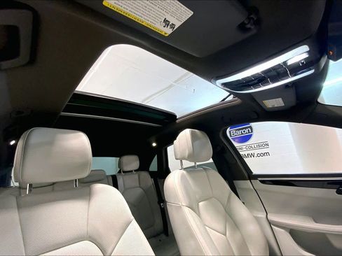 Used 2019 Porsche Macan image 13