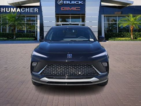 New 2026 Buick Envista Avenir image 2