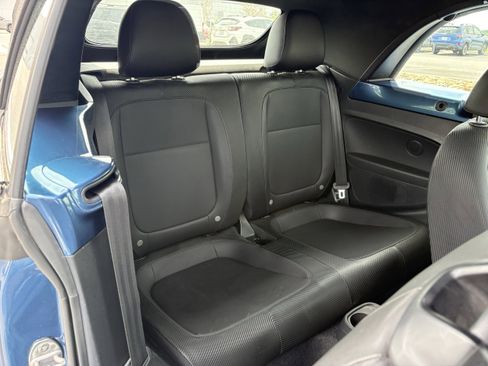 Used 2019 Volkswagen Beetle 2.0T S FWD image 30