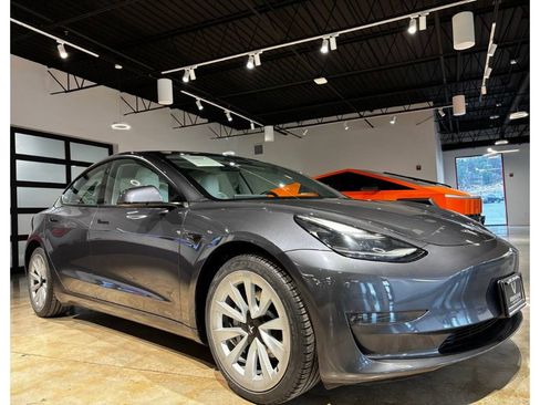 Used 2023 Tesla Model 3 Standard Range image 6