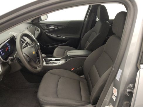 Used 2023 Chevrolet Malibu LT FWD image 17