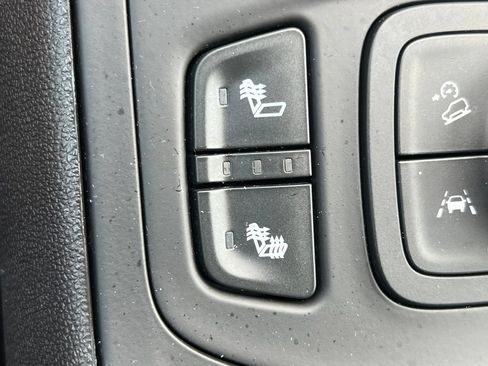 Used 2024 GMC Terrain SLE w/ Driver Convenience Package AWD/4WD image 26