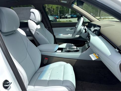 New 2026 Genesis GV70 2.5T Advanced AWD/4WD image 14