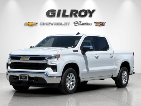 Used 2024 Chevrolet Silverado 1500 LT w/ Z71 Off-Road Package AWD/4WD image 7