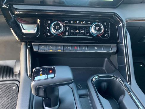 Certified 2023 GMC Sierra 1500 AT4 w/ Technology Package image 32