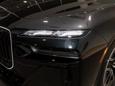 New 2026 BMW 760i xDrive w/ Executive Package image 8