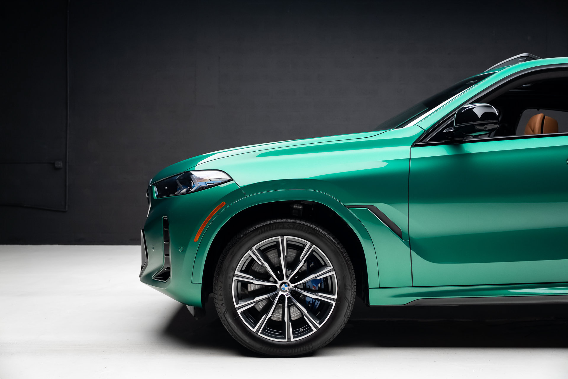 Used 2026 BMW X6 M60i AWD/4WD image 19