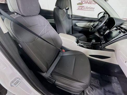 Used 2024 Hyundai Tucson SE image 29