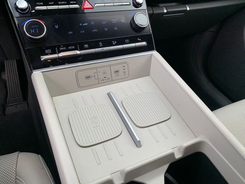 Used 2025 Hyundai Santa Fe SEL image 43