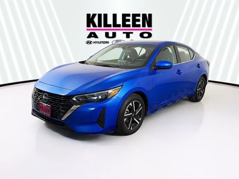 Used 2024 Nissan Sentra SV image 3