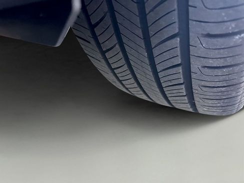 Used 2023 Honda Accord LX image 12