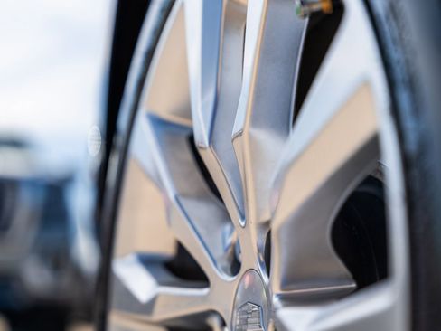 Used 2016 Cadillac XTS Luxury w/ Driver Awareness Package image 12