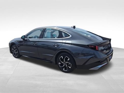 Certified 2025 Hyundai Sonata SEL AWD/4WD image 6