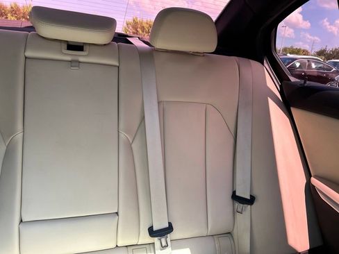 Used 2019 BMW 330i Sedan RWD image 14