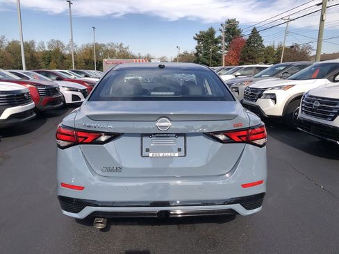 New 2025 Nissan Sentra SR w/ SR Premium Package FWD image 19